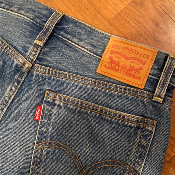 Levi’s Wedgie Straight 27 - Picture 6 of 6